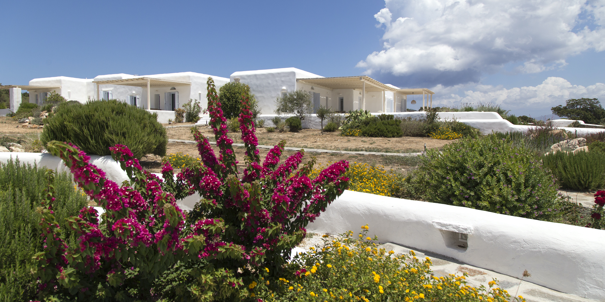 villas in paros greece: exterior view