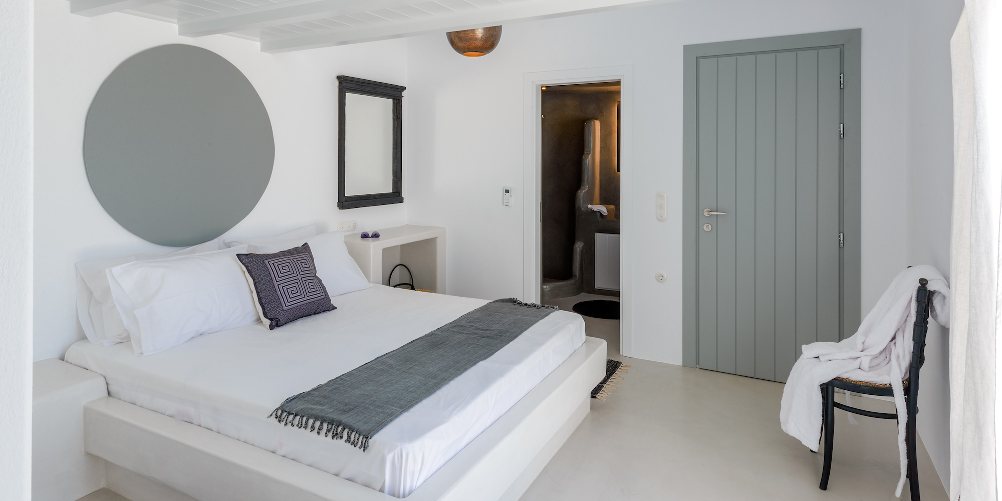 Naxos Villa Holidays: Villa Venti bedroom detail