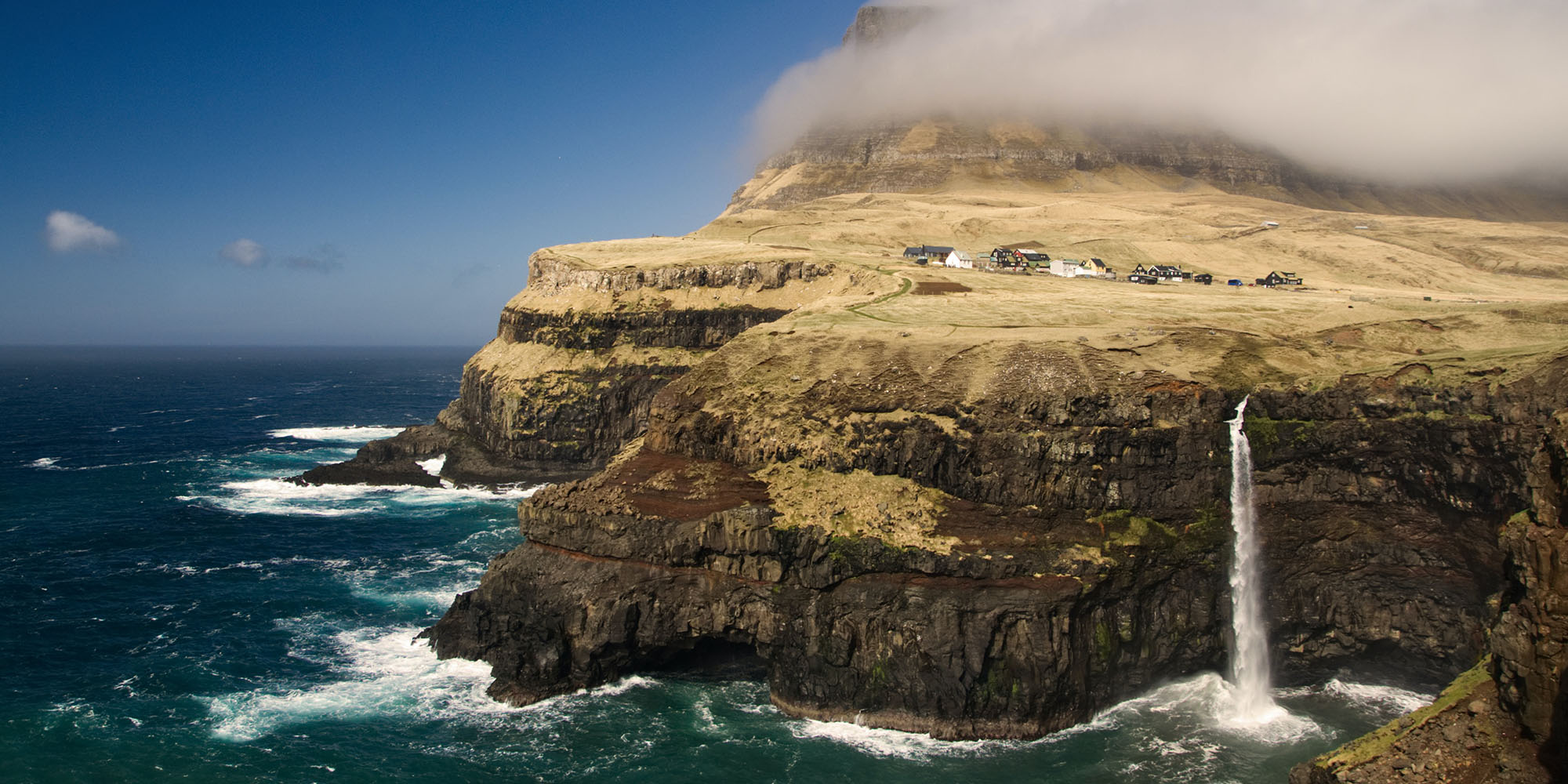 Discover the Faroe Islands : the power of nature