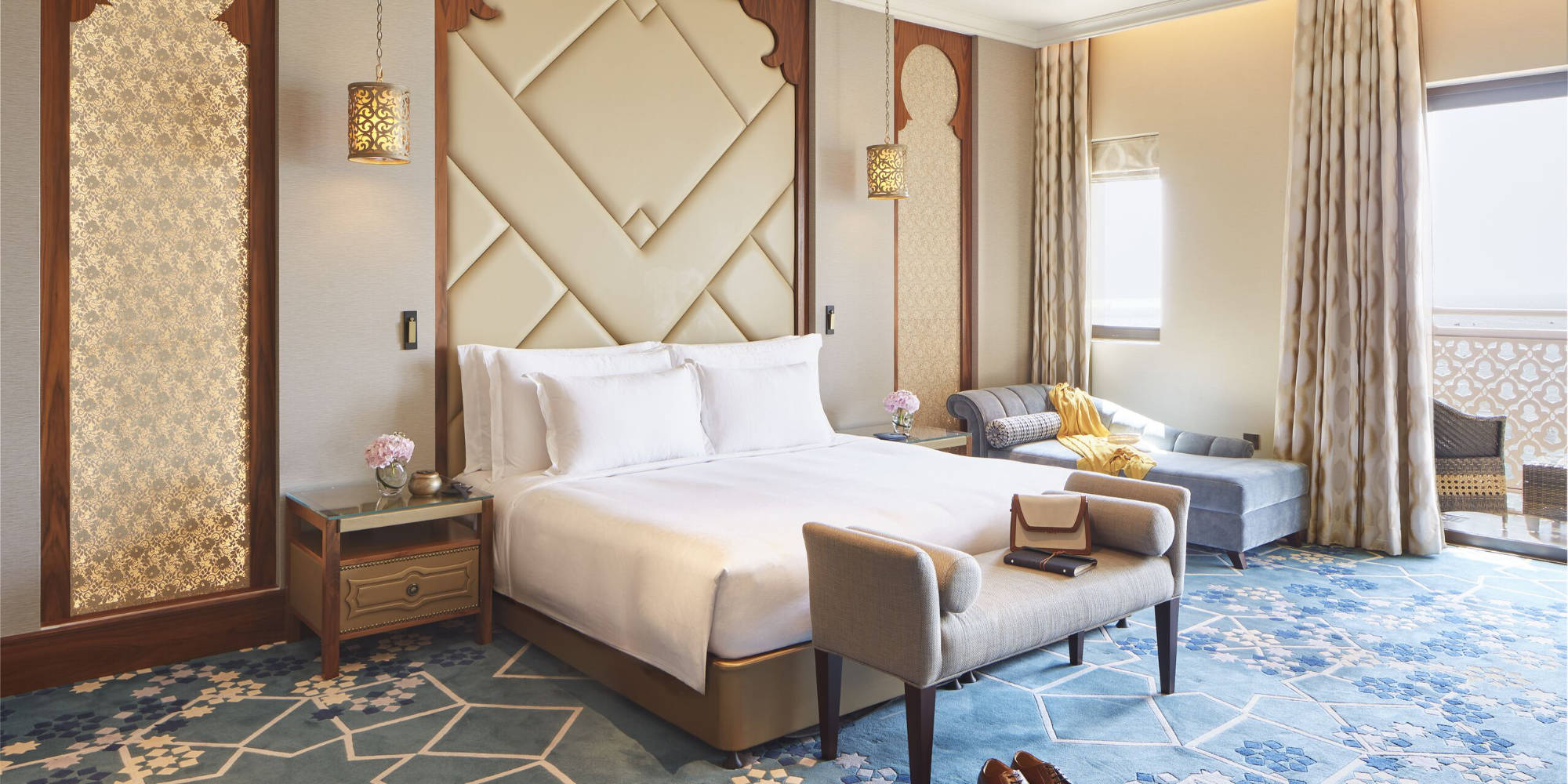 luxury suite in Dubai