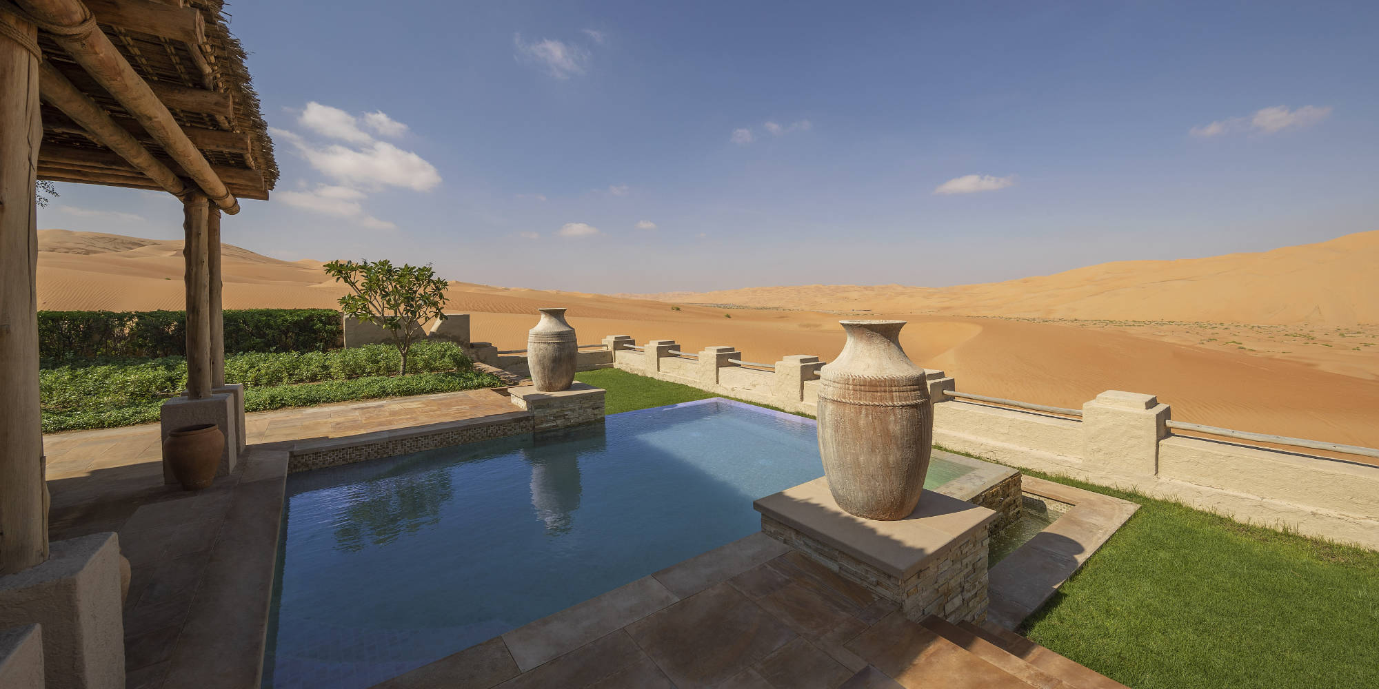 5 star hotel Abu Dhabi desert