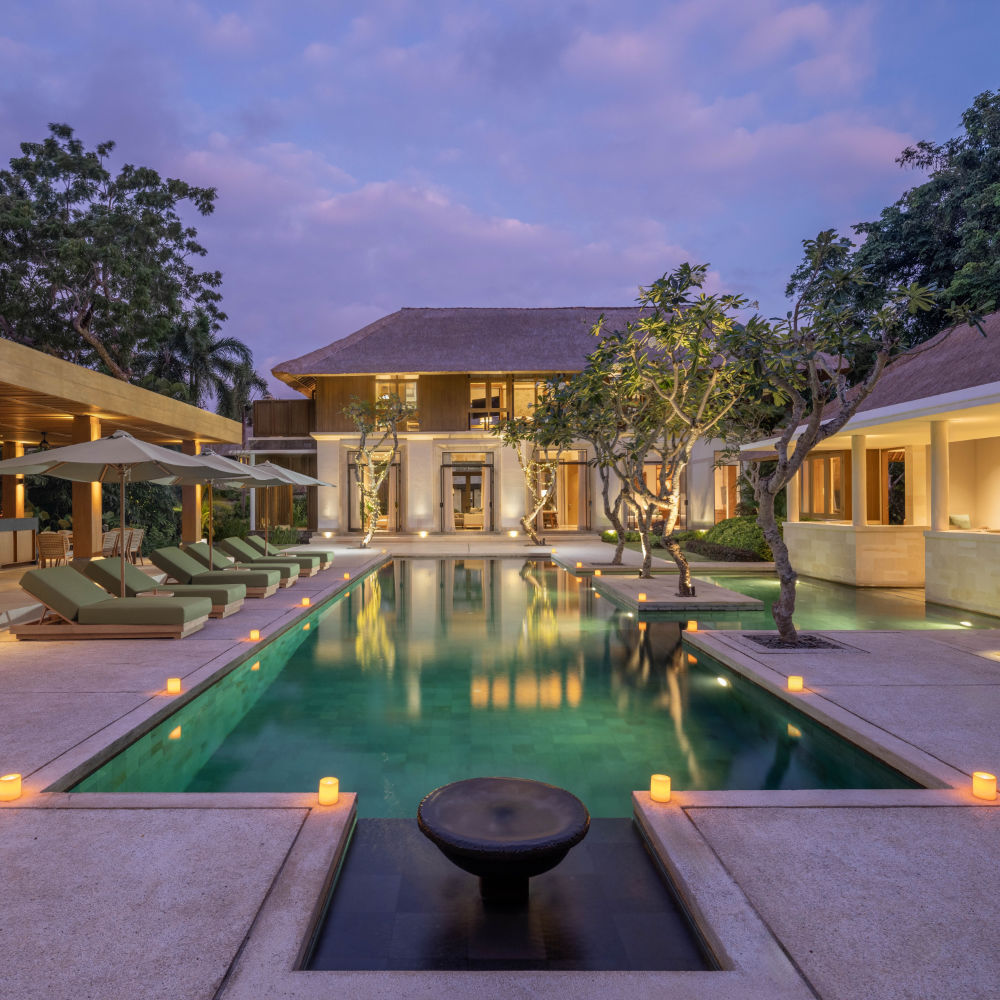 Four Seasons Bali at Jimbaran 14 EVENING OUTDOOR 4BR PREMIER RESIDENCE SQUARE