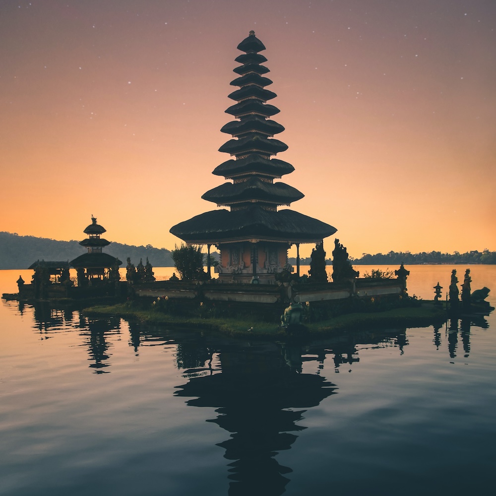 Indonesia tours with Voyemo